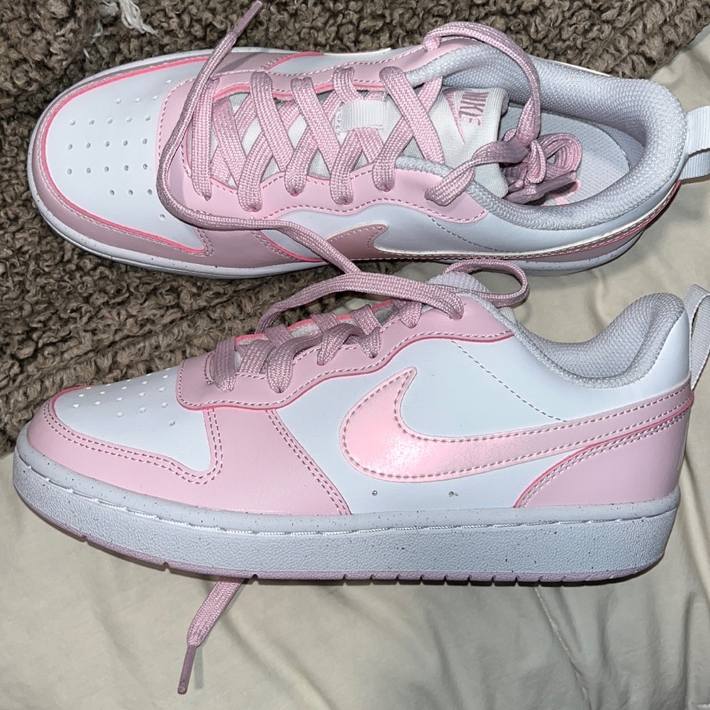 Nike lows